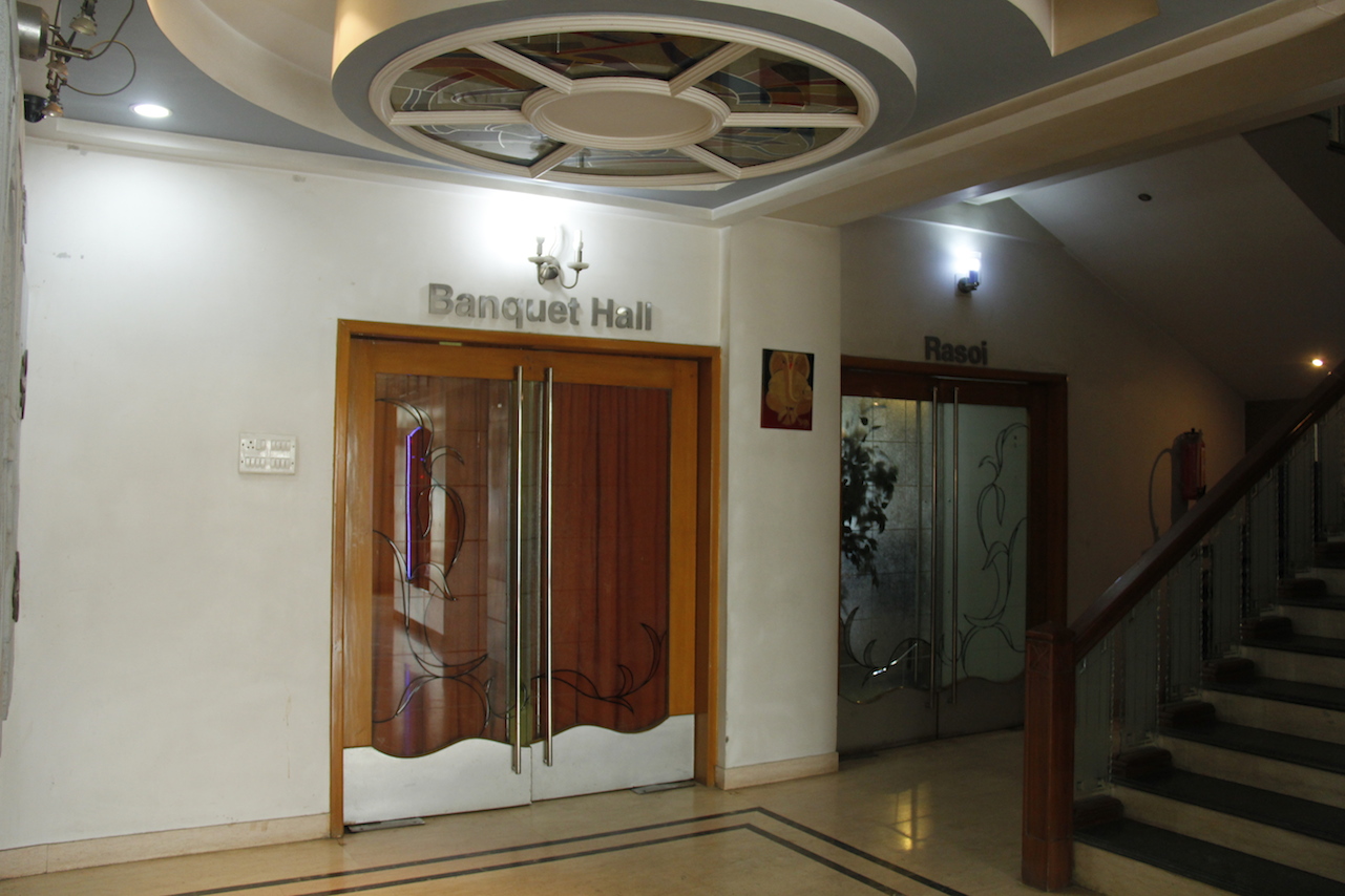 Aarti – Banquet Hall at Hotel Madhuban